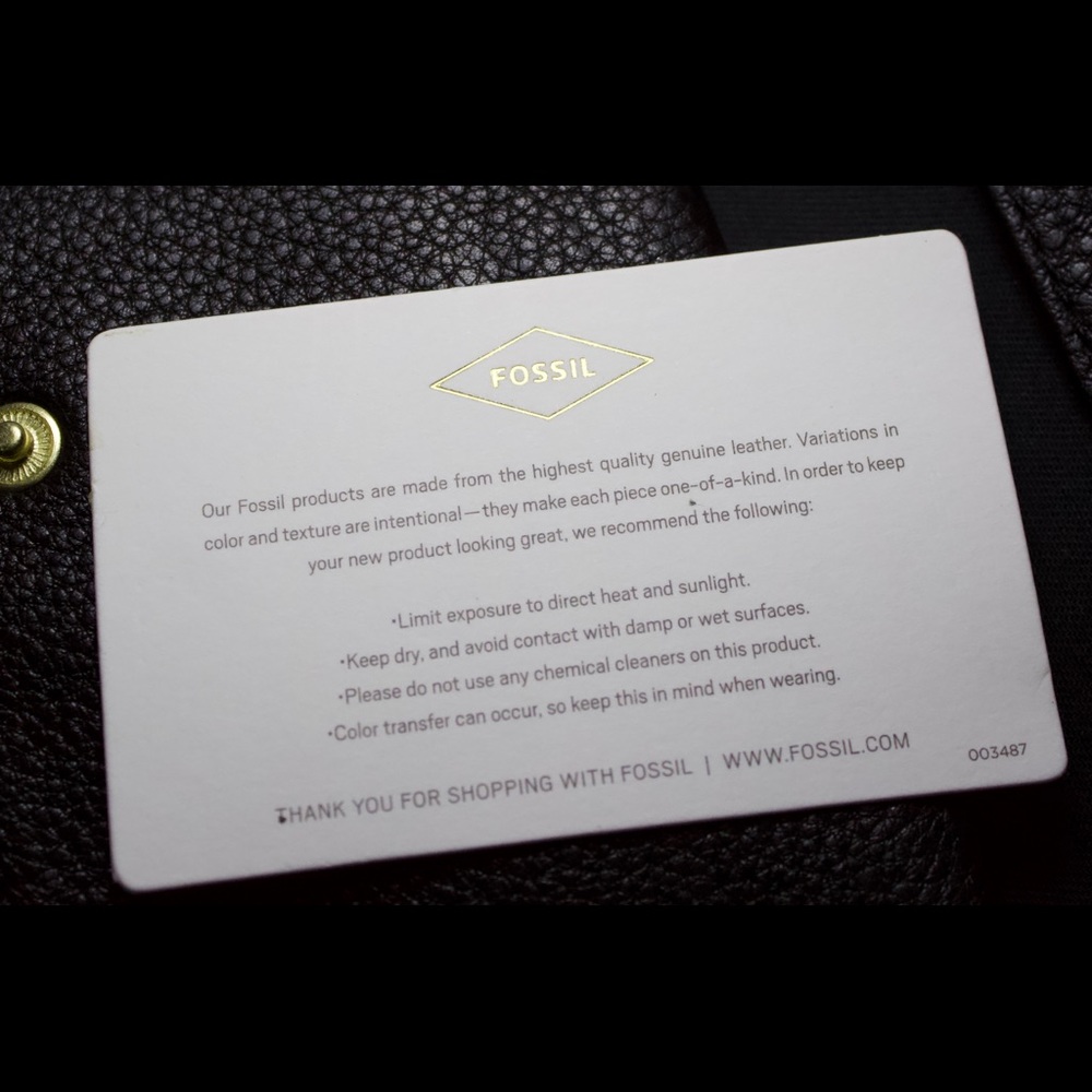 Fossil Zip Clutch Wallet - Picture 5 of 6